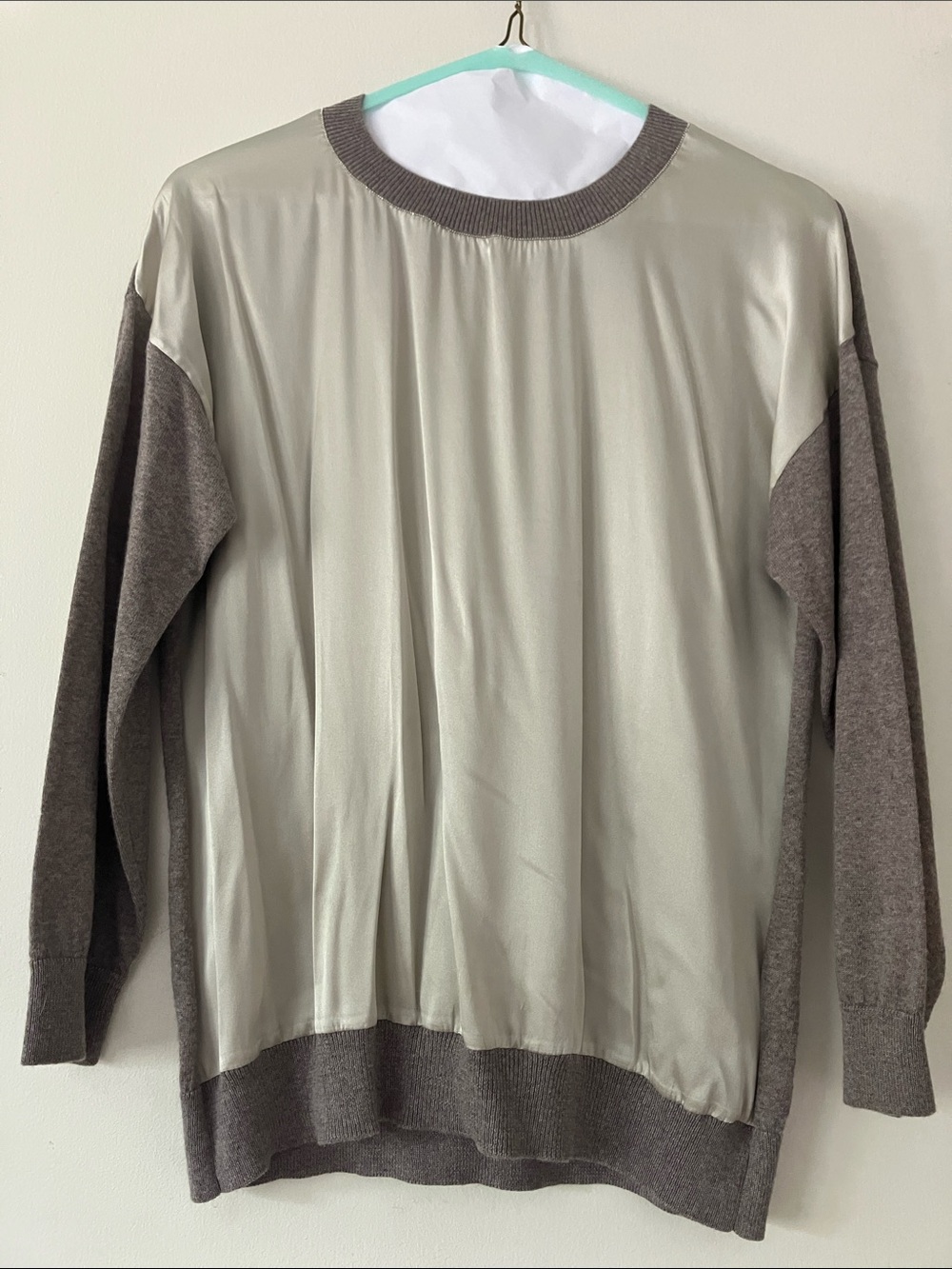 Peserico Two‑Tone Taupe and Light Taupe Crewneck Sweater